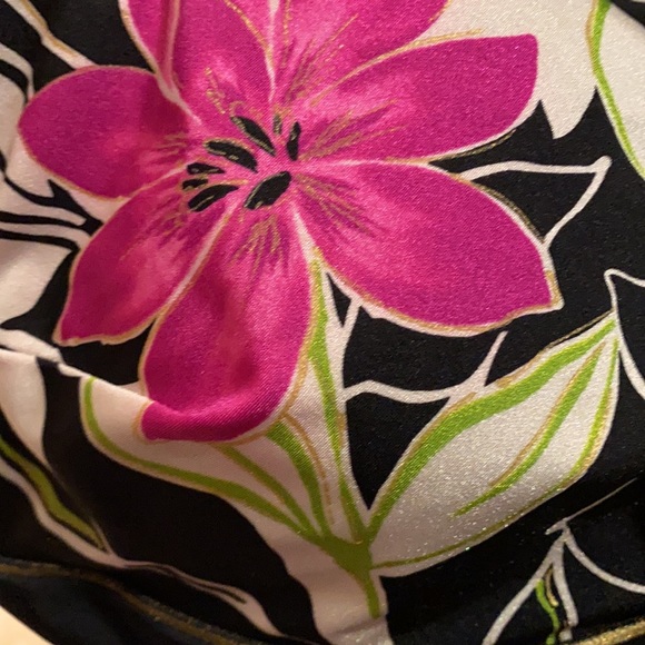 LONGITUDE (12) Floral Slimming bathing suit GUC!!! - Picture 5 of 9